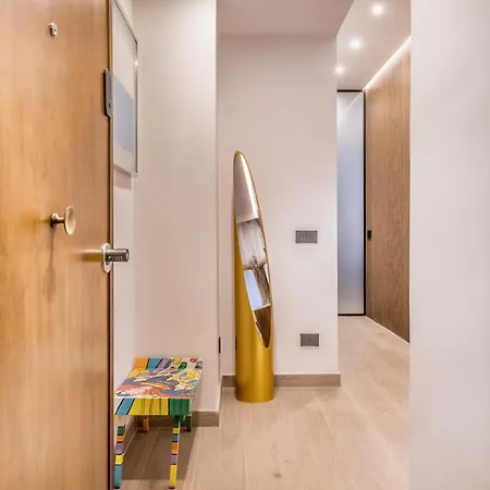 Apartment Borghese - Futuristic Rom